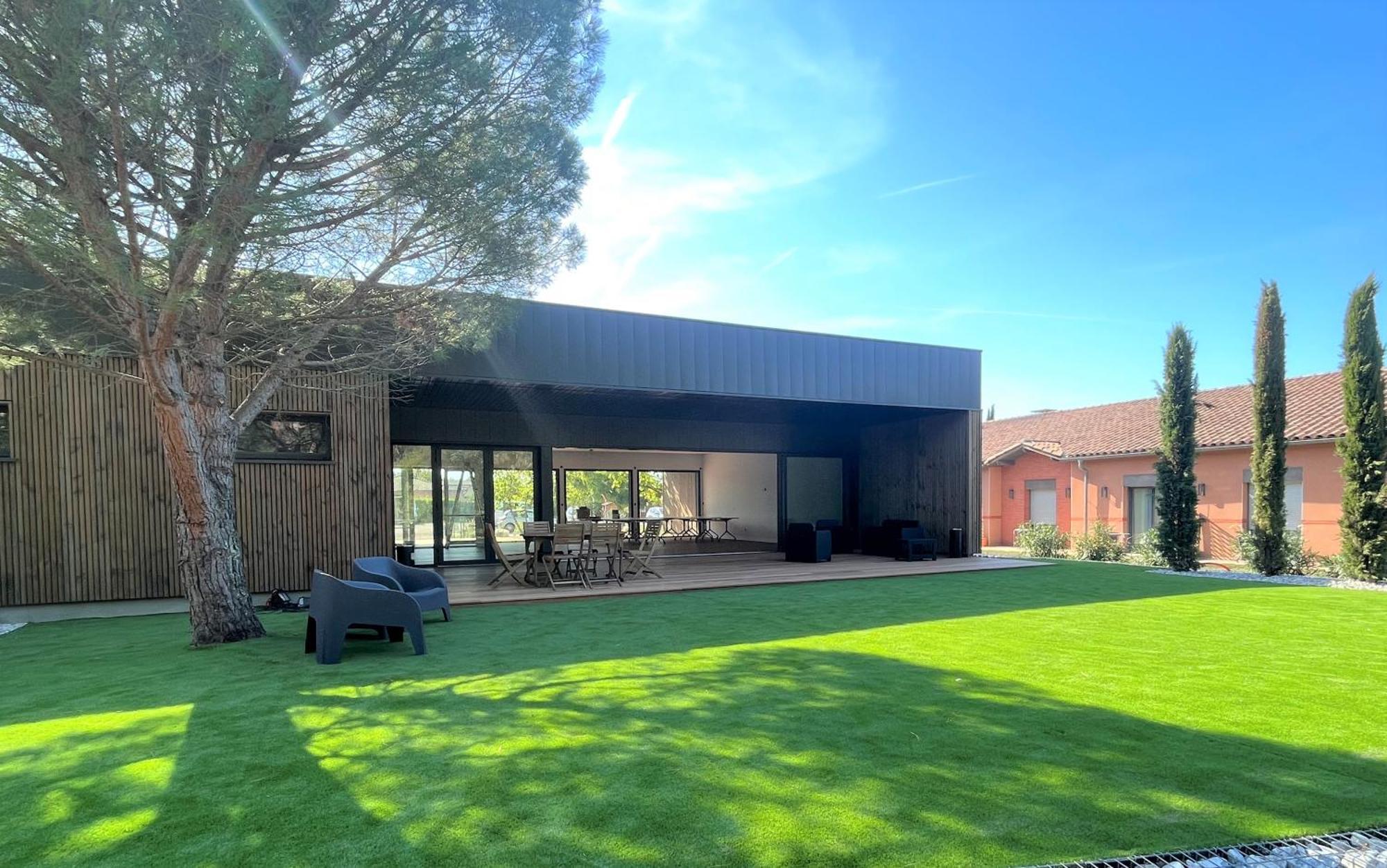 Hotel & Seminaire Le Patio Occitan - Toulouse Ouest - La Ramee Cugnaux Buitenkant foto